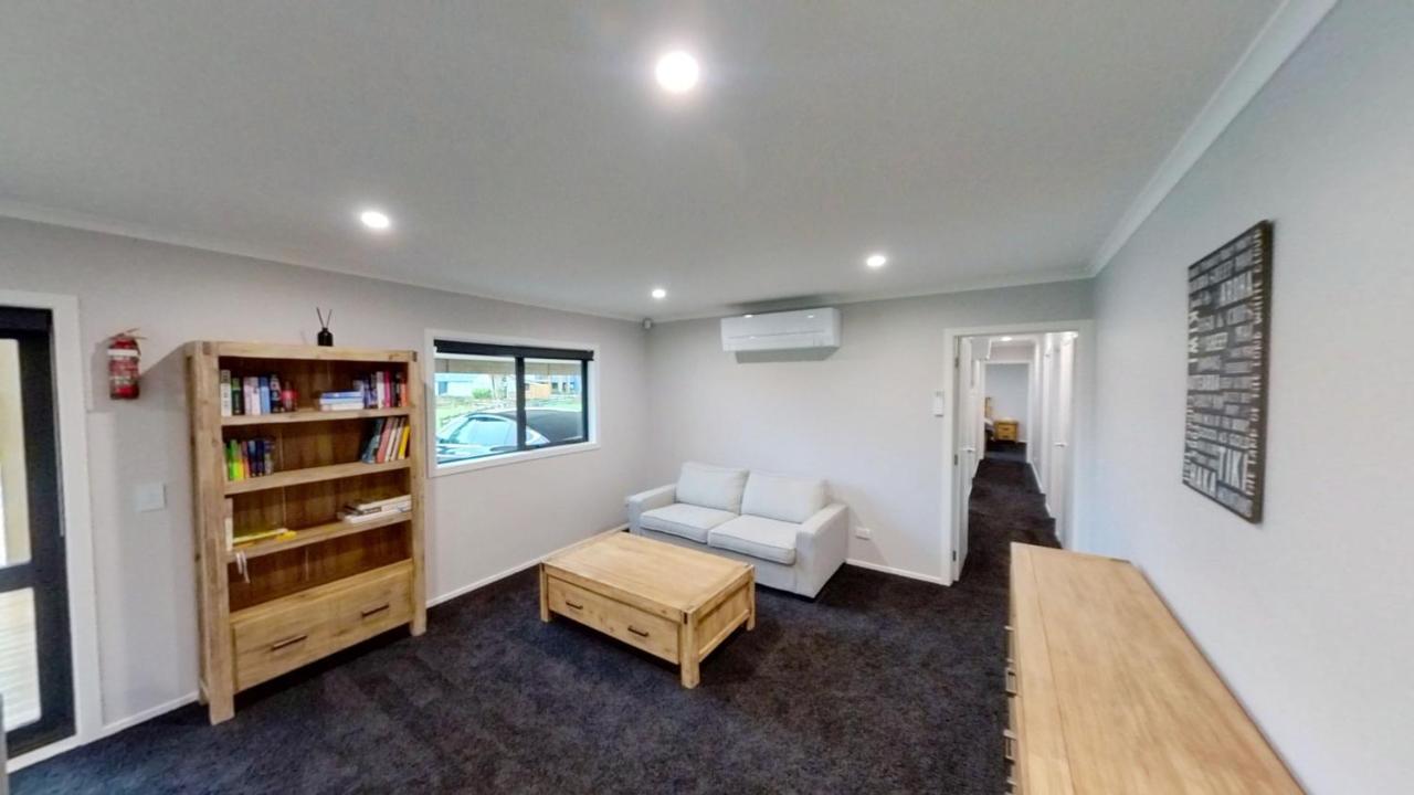 5 Bedroom, Solar On Snowmass Ohakune, Yellow Door Екстер'єр фото